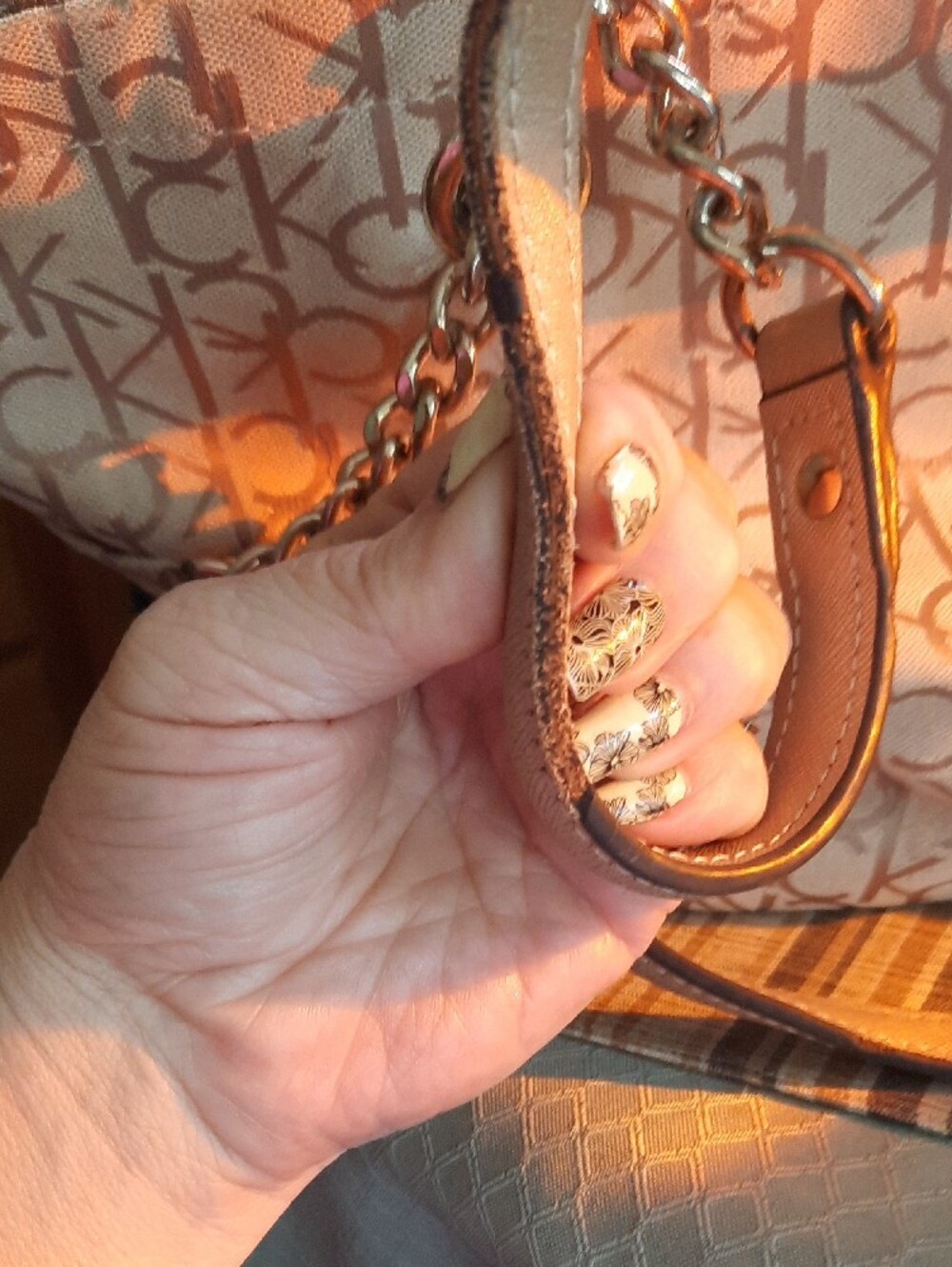 Calvin Klein Cream Tote with Gold Chain Handles - Picture 7 of 9